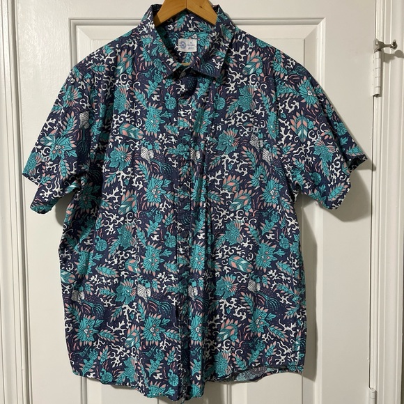 Hurley men’s XL button down tropical Hawaiian shirt with skeletons - Picture 1 of 8